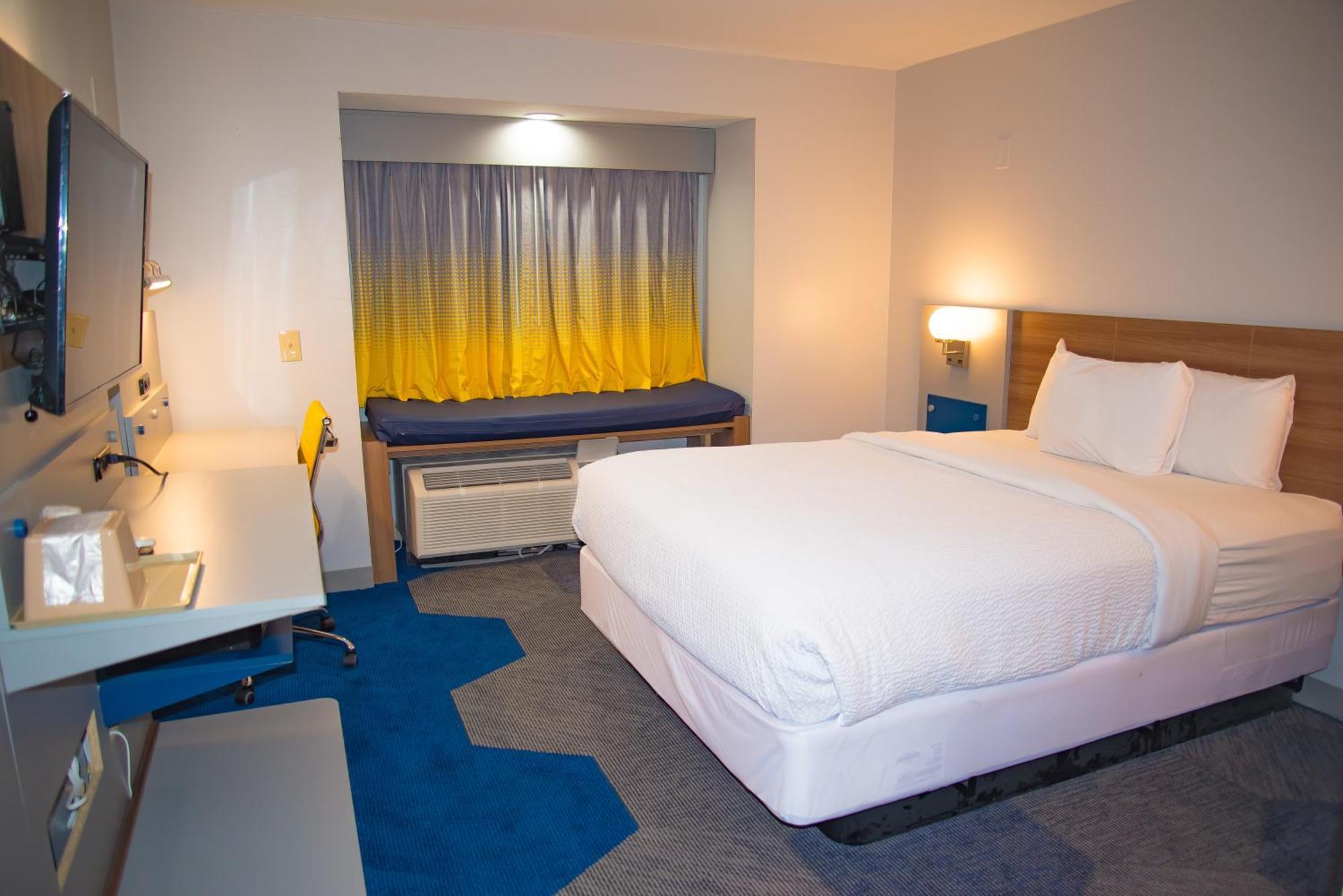 Microtel Inn & Suites By Wyndham Дафне Экстерьер фото